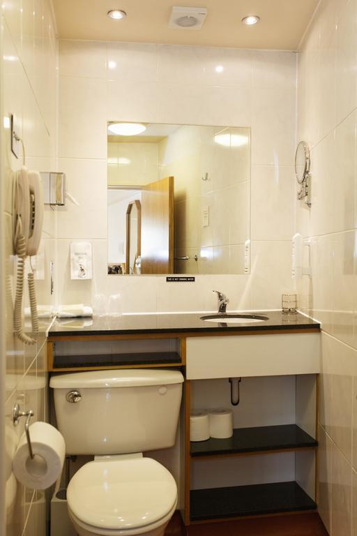 Morgan Hotel Лондон Экстерьер фото